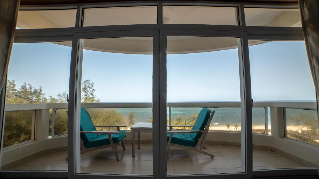 Jumeirah Beachfront Mombasa Bagian luar foto