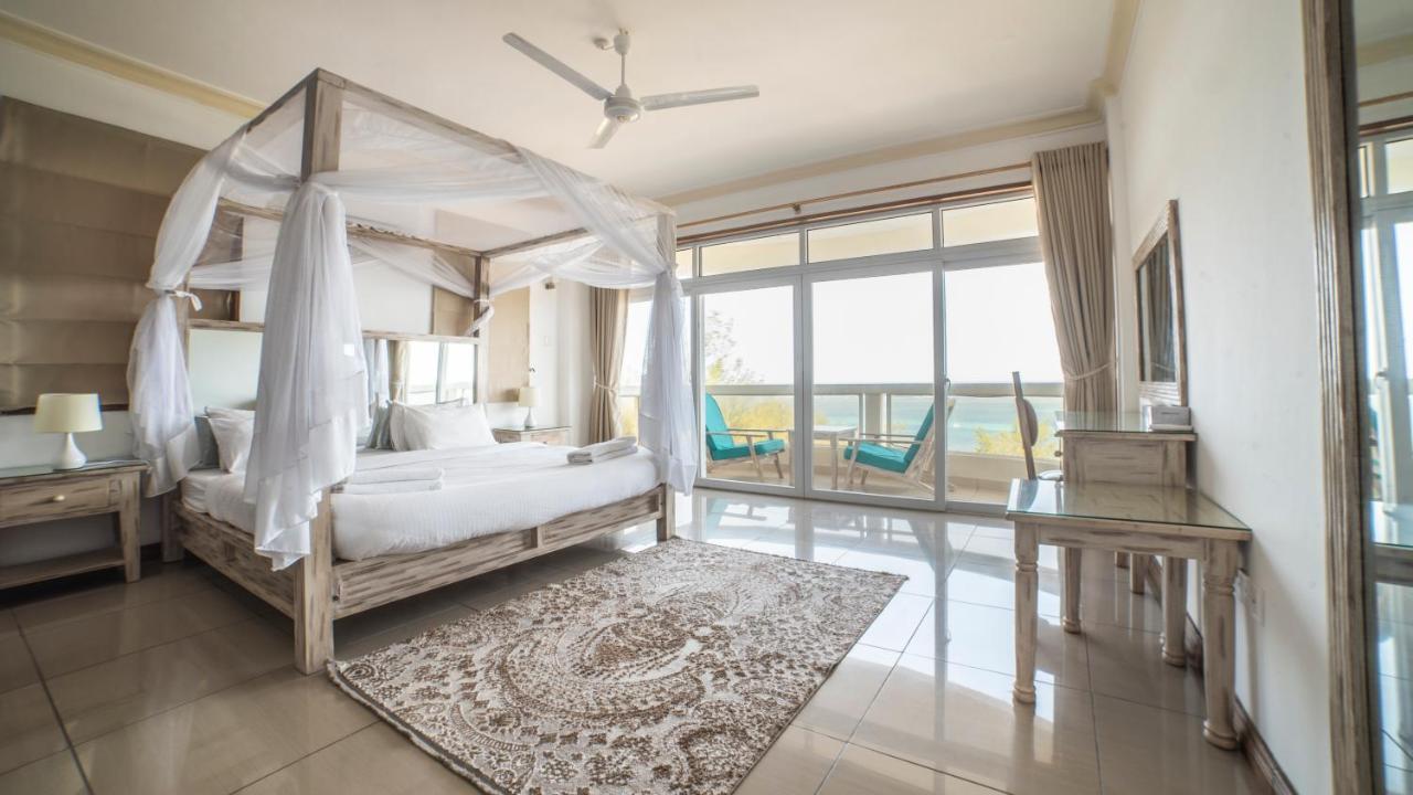Jumeirah Beachfront Mombasa Bagian luar foto