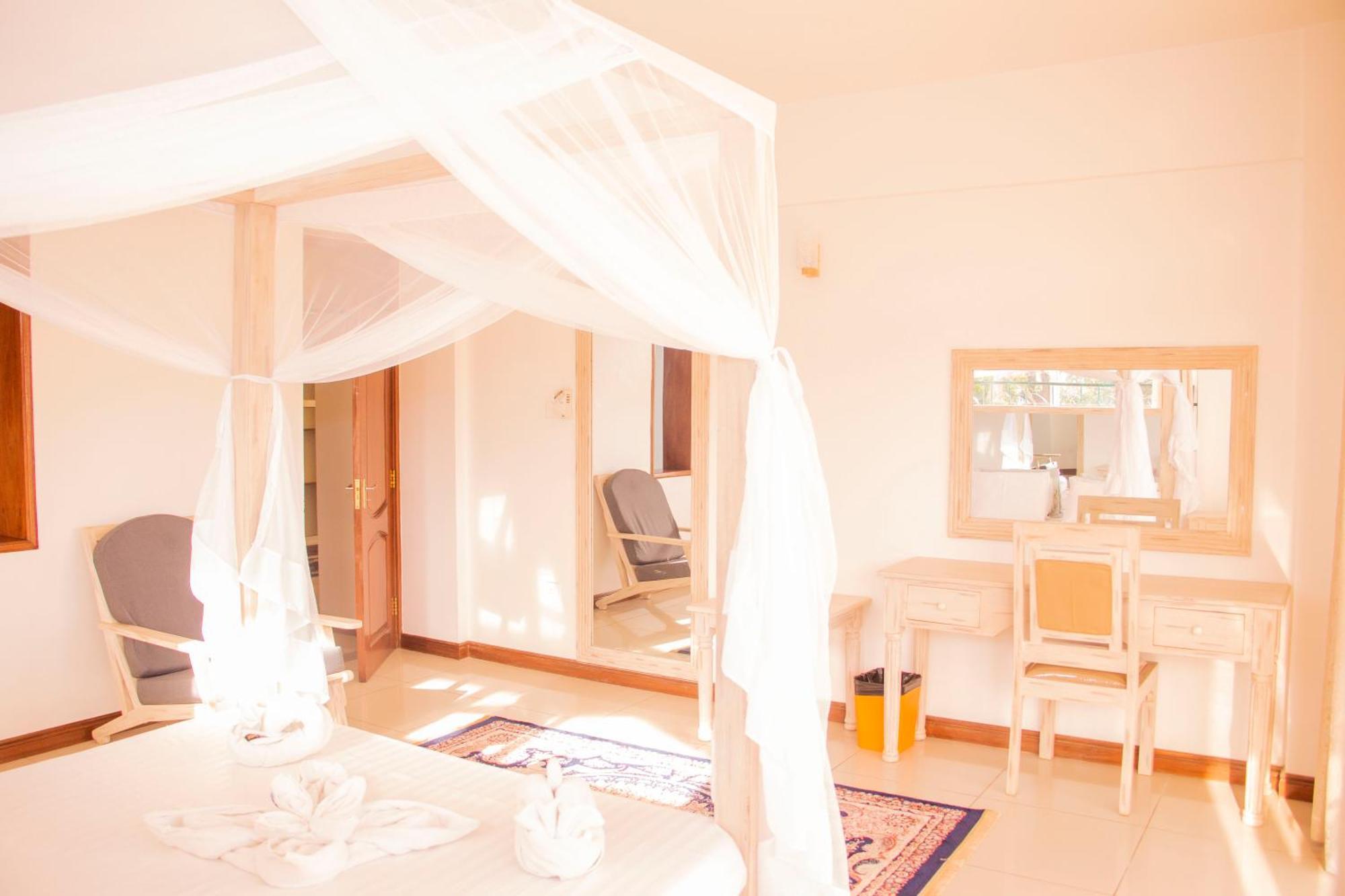 Jumeirah Beachfront Mombasa Bagian luar foto